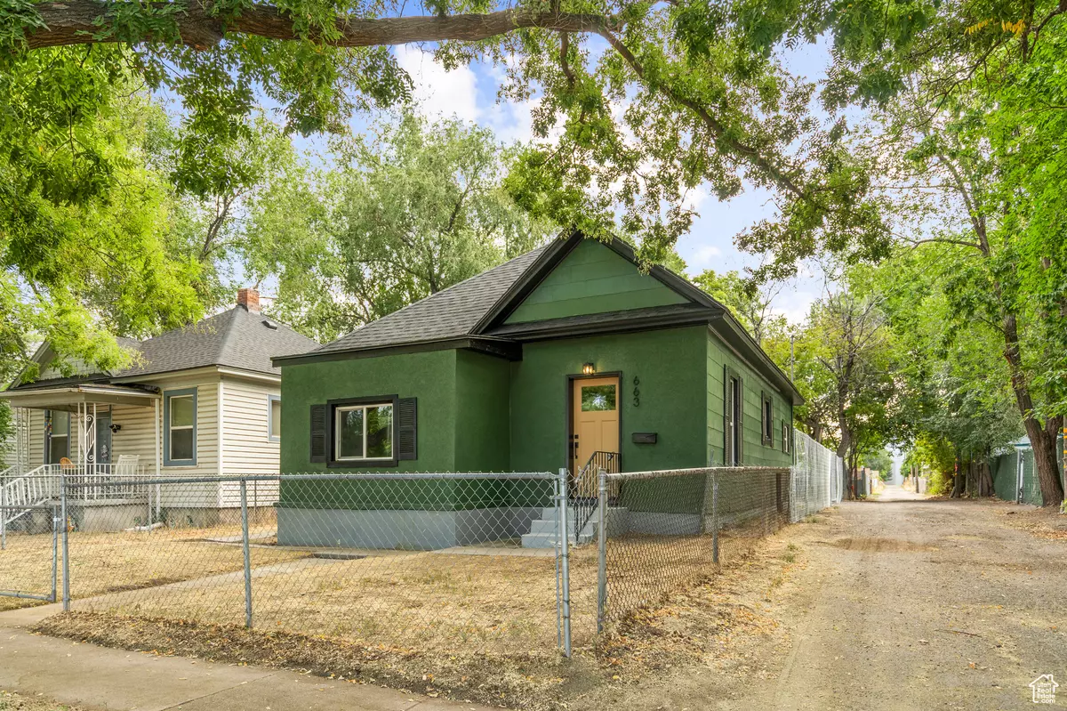 Salt Lake City, UT 84104,663 S 900 W