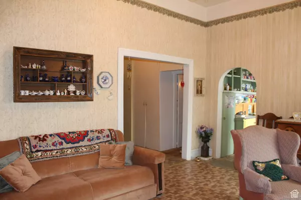 Bicknell, UT 84715,22 E MAIN ST