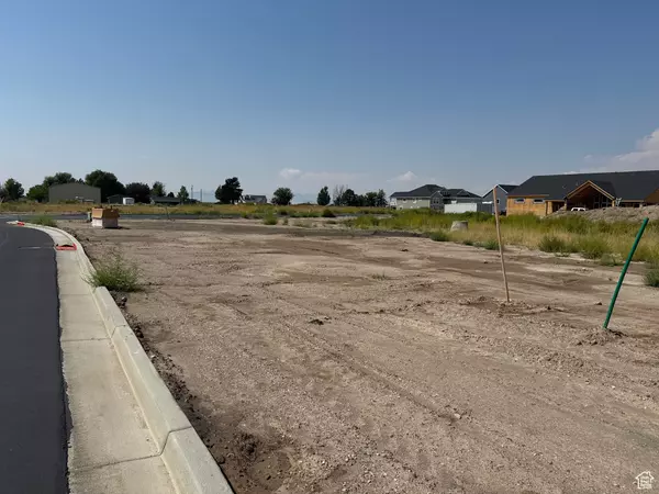 Hooper, UT 84315,4146 S 5800 W #5