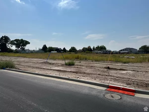 Hooper, UT 84315,4163 S 5800 W #2