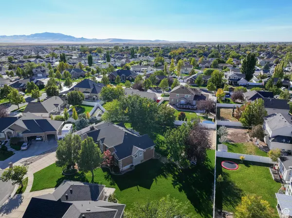 Syracuse, UT 84075,2463 S 1375 W