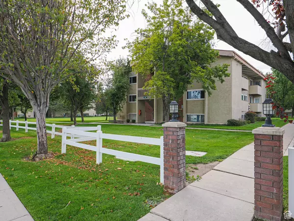 West Jordan, UT 84084,1817 W 7600 S #I204