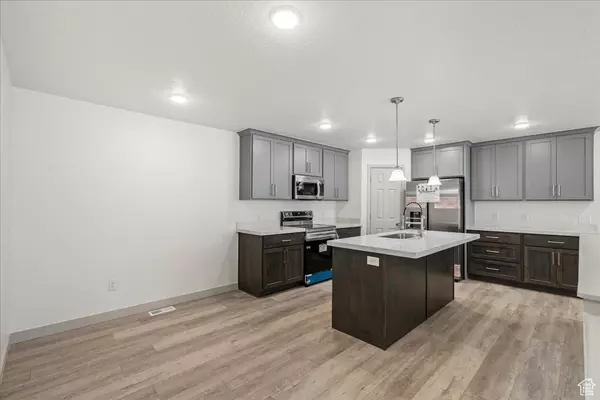 Orem, UT 84057,1614 N 160 E