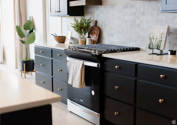 Spanish Fork, UT 84660,3056 E CANYON MEADOWS DR #330