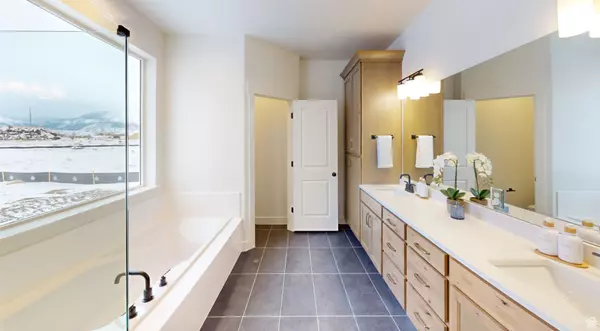Spanish Fork, UT 84660,2972 E CANYON MEADOWS DR #335