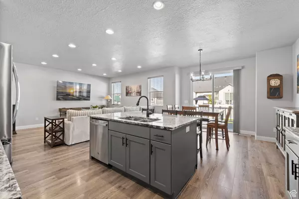 Clinton, UT 84015,2128 N CRANEFIELD RD