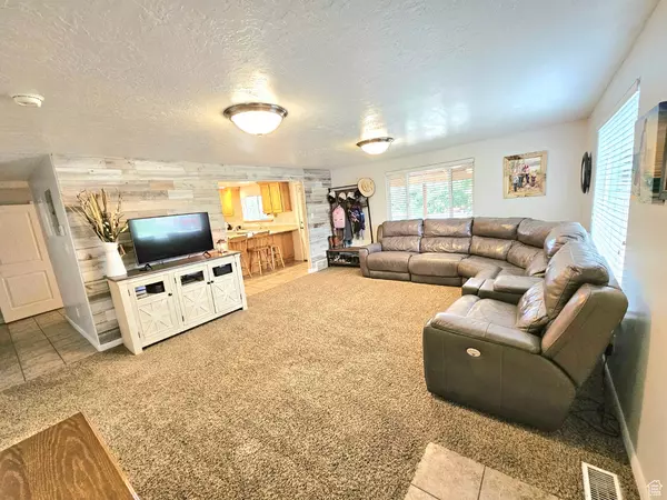 Orangeville, UT 84537,290 W 300 N