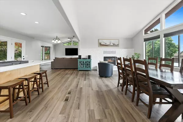 Bountiful, UT 84010,2923 S 400 E