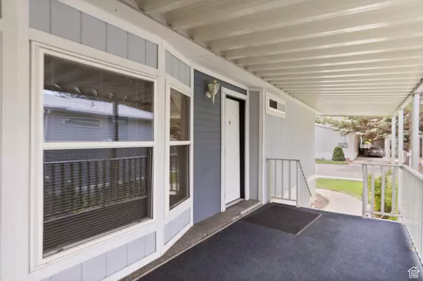 Salt Lake City, UT 84116,1558 W HARVEST ST N