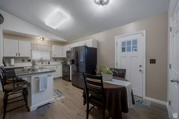 Eagle Mountain, UT 84005,3214 E GOLDEN EAGLE RD