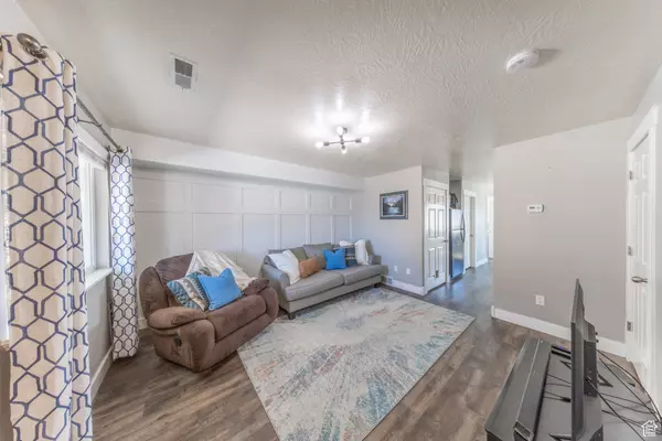 Harrisville, UT 84414,1964 N 225 W