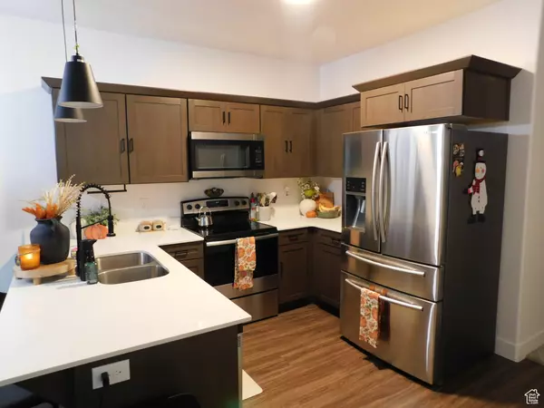 Saratoga Springs, UT 84045,937 W BIG BEN LN N #J203