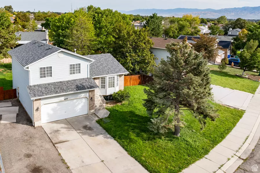 6922 S MULLIEN DR, West Jordan, UT 84084