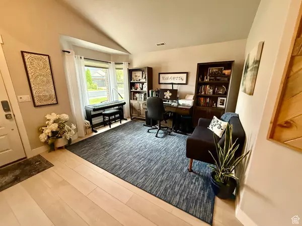 Kaysville, UT 84037,239 BRYCE DR