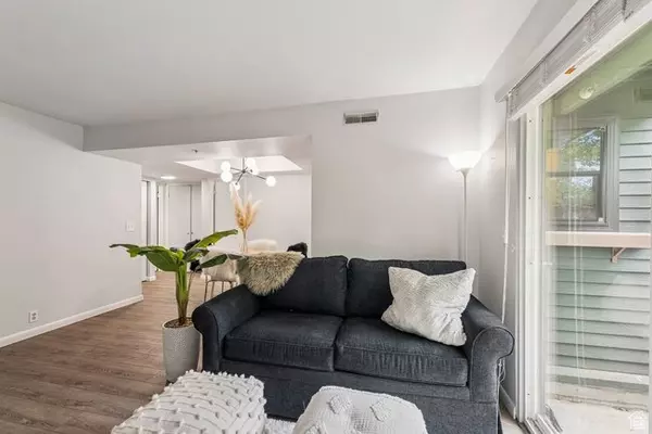 Kimball Junction, UT 84098,6851 N 2200 W #10G