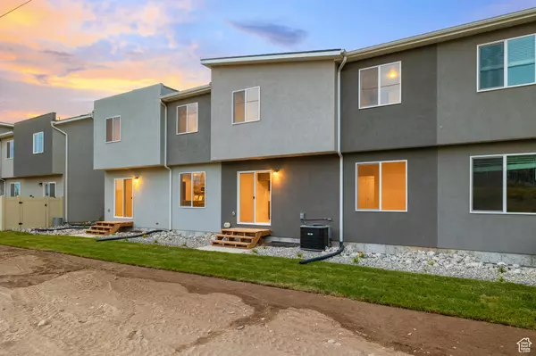 Mapleton, UT 84664,4026 S WOODLAND AVE #340