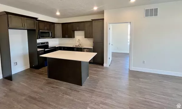 Sunset, UT 84015,2101 N MAIN ST W #205