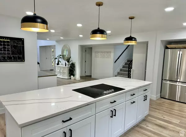 Provo, UT 84604,3442 NAVAJO LN