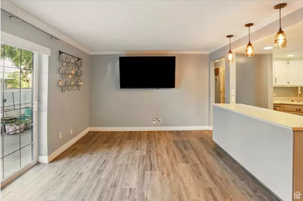 Salt Lake City, UT 84106,861 E MAPLE VIEW DR S #13