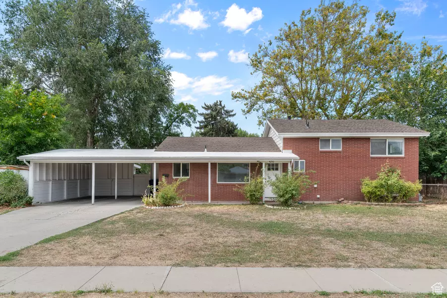 4250 S CHEGWIDDEN LN, Taylorsville, UT 84123