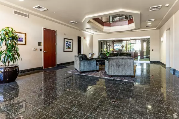 Salt Lake City, UT 84101,510 S 200 W