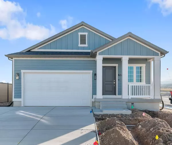 8203 W GALLATIN PEAK RD, Magna, UT 84044