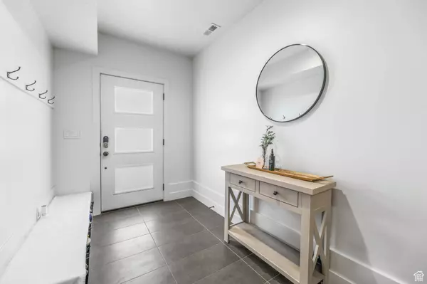 Draper, UT 84020,328 E TRI LN S