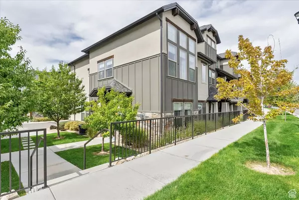 Sandy, UT 84070,10454 S BEETDIGGER BLVD