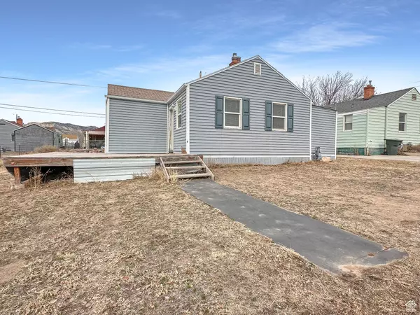 East Carbon, UT 84520,117 GRASSY DR