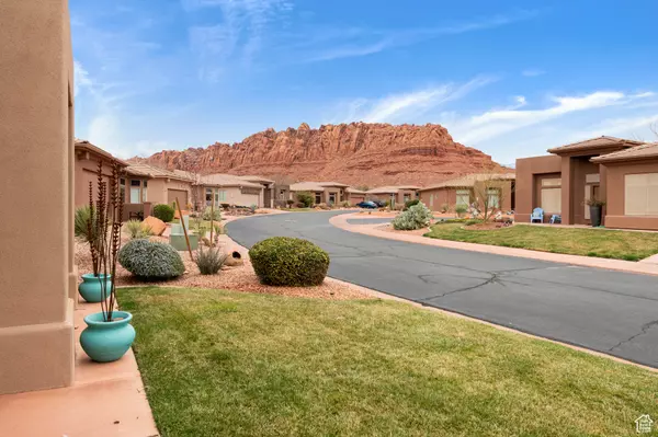 Ivins, UT 84738,250 N SNOW CANYON DR #16