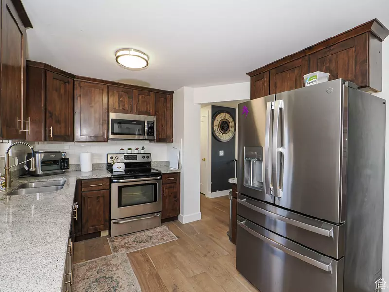 1058 E TURQUOISE WAY S, Sandy, UT 84094