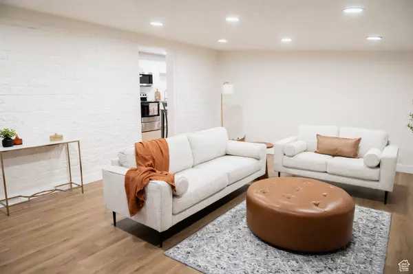 Ogden, UT 84404,854 E 1050 N