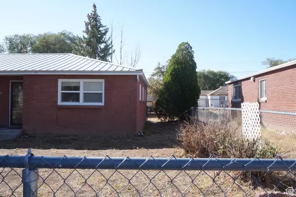 Vernal, UT 84078,176 E 400 S