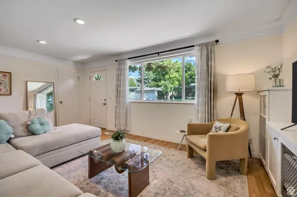 Midvale, UT 84047,7722 S 1100 E