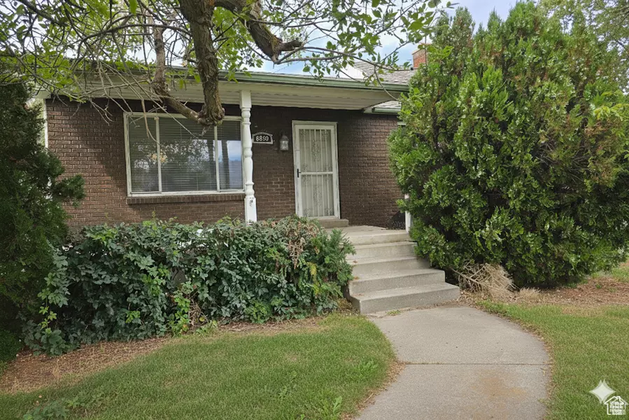 6080 S 700 W, Murray, UT 84123