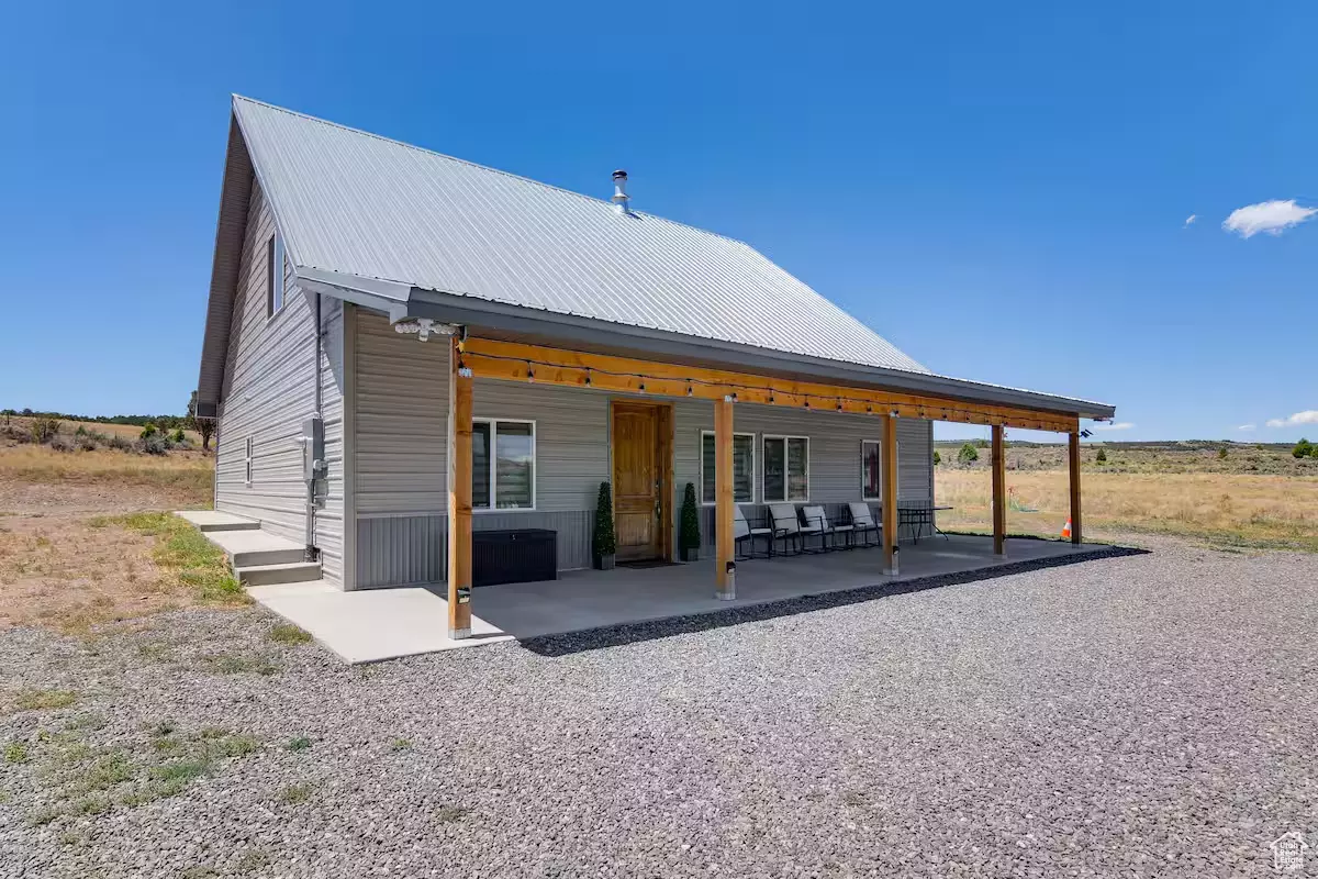 Hatch, UT 84735,85 N 100 W