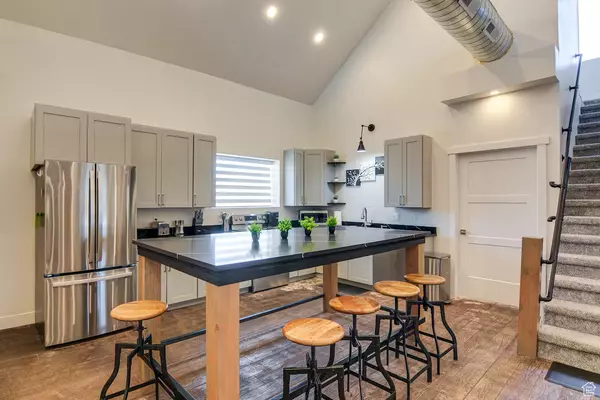 Hatch, UT 84735,85 N 100 W