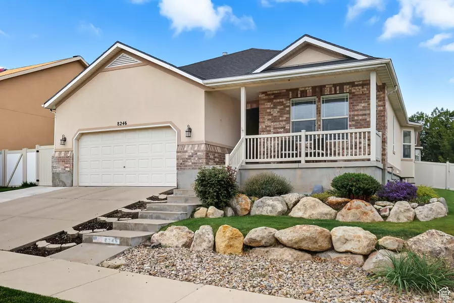 8246 S OAK ACORN CT, West Jordan, UT 84081