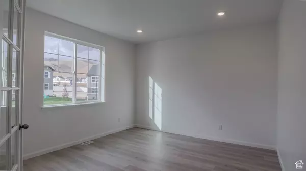 Saratoga Springs, UT 84045,906 W BLACK TAIL ST S #250
