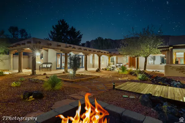 1068 N SHONTO DR, Ivins, UT 84738