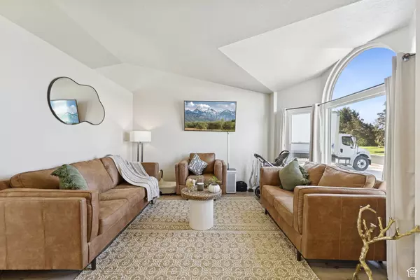 West Jordan, UT 84081,4887 W 8620 S