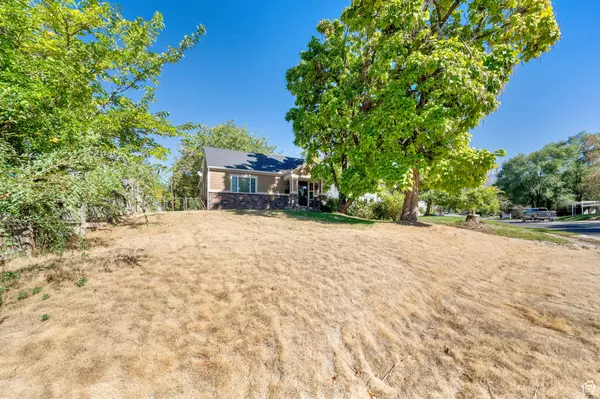 South Ogden, UT 84405,244 E 40 ST S