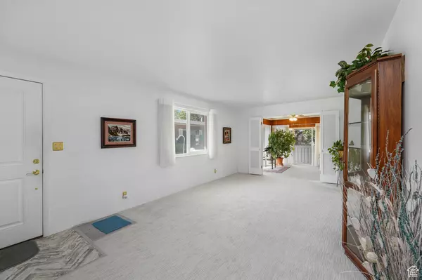 Salt Lake City, UT 84117,2262 CARRIAGE LN #66