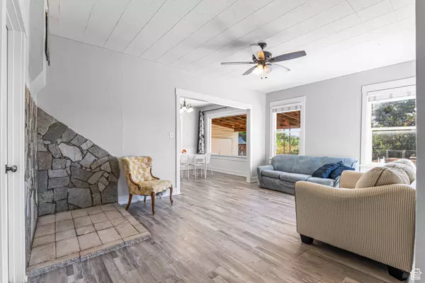 Nephi, UT 84648,180 E 400 N