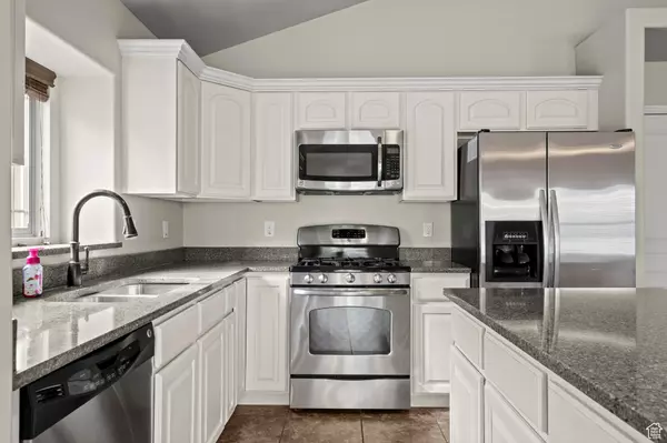 West Valley City, UT 84120,2809 S BRIXHAM WAY