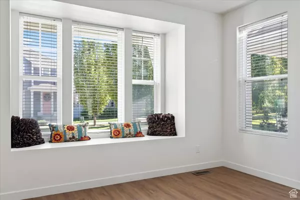 South Jordan, UT 84009,10819 S INDIGO SKY WAY