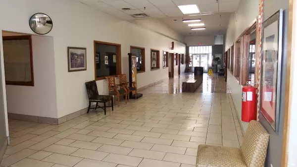 Vernal, UT 84078,25 W MAIN ST