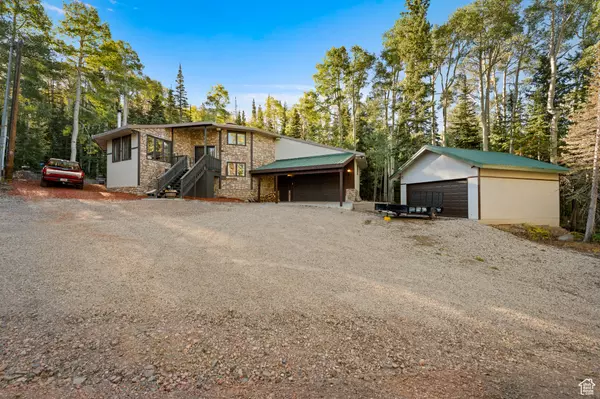 Brian Head, UT 84719,194 E DEER TRAIL RD