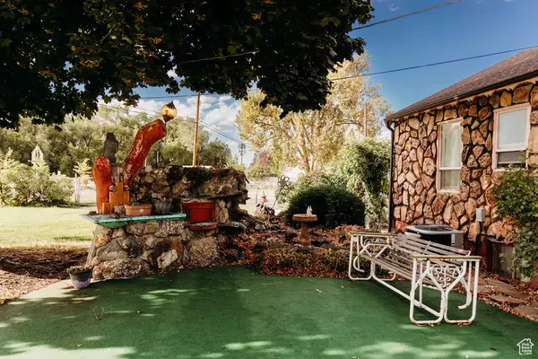 South Ogden, UT 84405,149 S COUNTRY CLUB DR