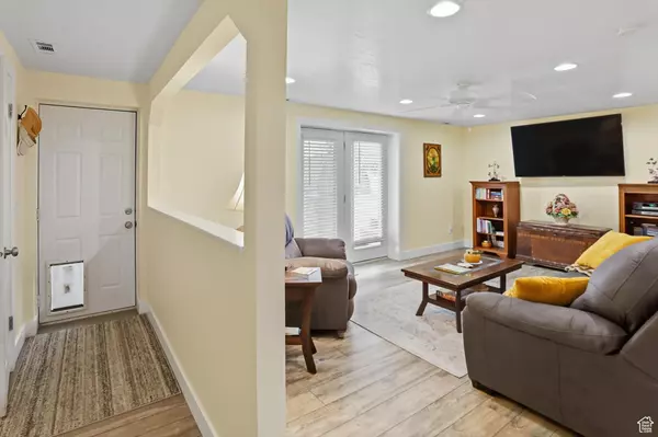 Roy, UT 84067,4643 S 3900 W